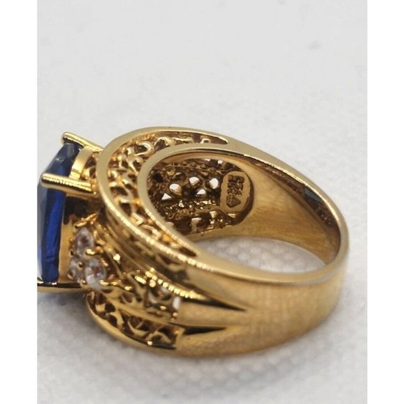 925 STERLING SILVER WITH CZ BLUE RING SIZE 5